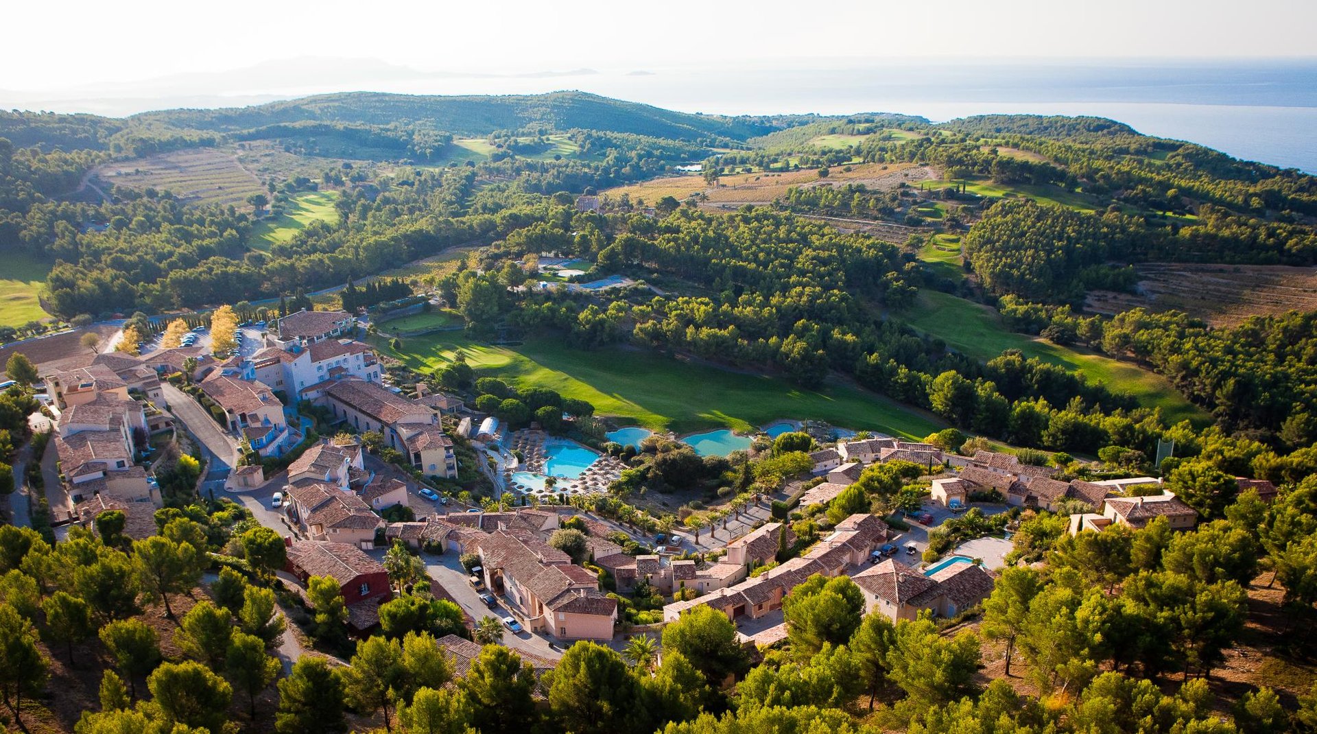 Le Frégate Provence : Resort with swimming pools and Golf near Bandol